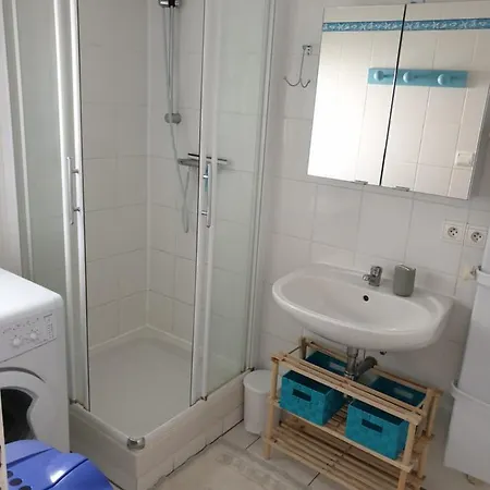 Les Pieds Dans Le Sable *